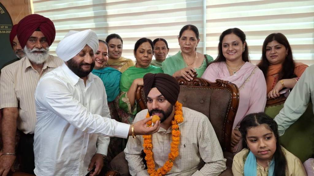 MC Mohali Mayoral Elections Sarabjit Singh Samana elected Mayor Rajinder Prasad Senior Deputy Mayor and Harpal Singh Channa Deputy Mayor